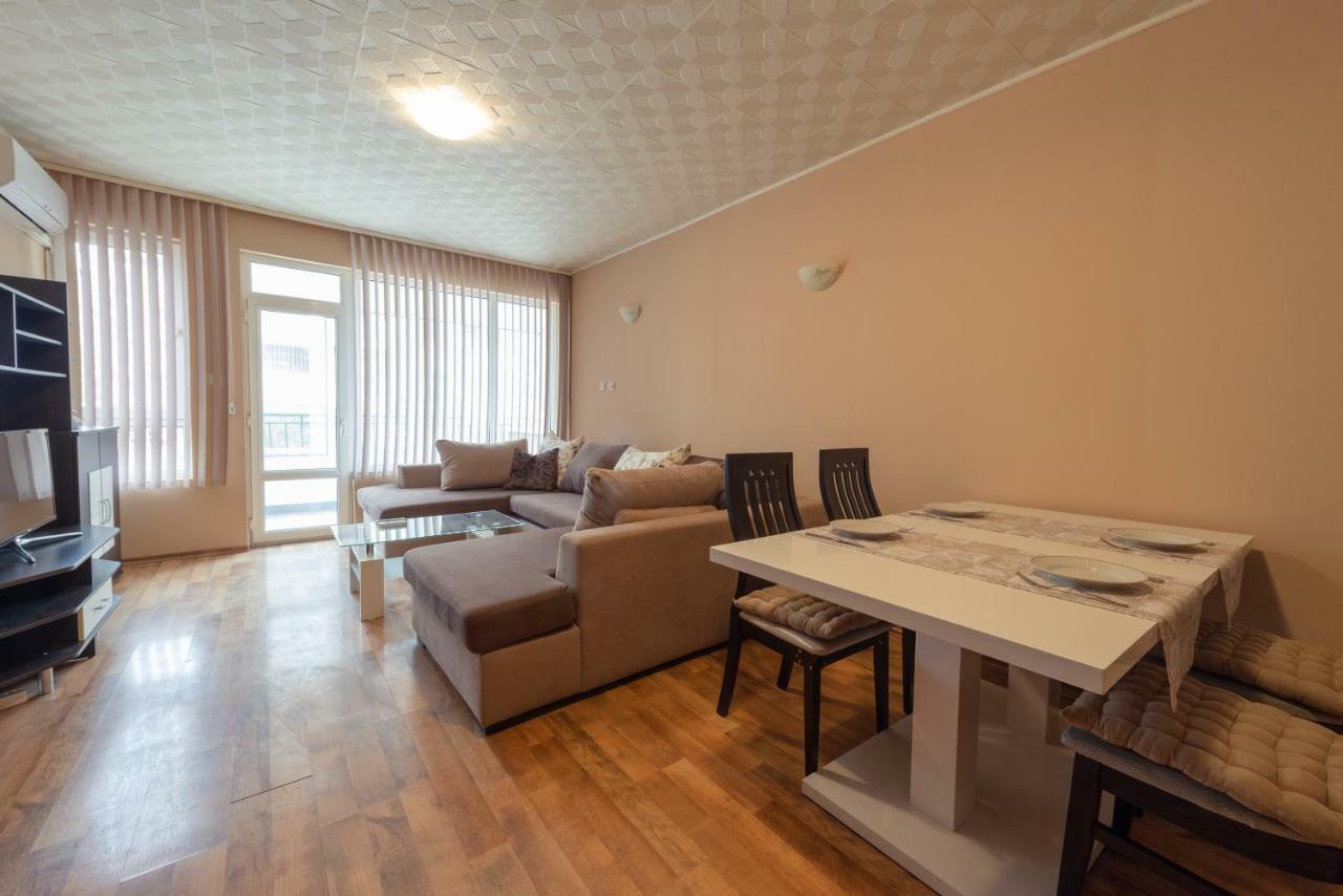 Green House Burgas Exterior foto
